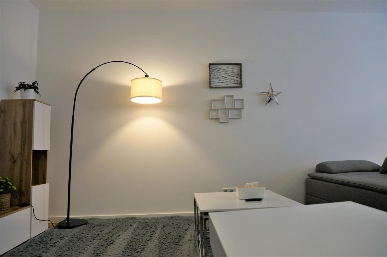 Mein Apartment, Stars Mit Balkon Und Klima Fuer Bis Zu 4 Personen Frankenthal  Esterno foto